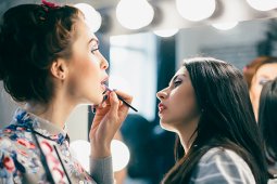 Colour, Contour, Career – Your Ultimate Guide to Becoming a Makeup Artist
