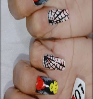 Nail artistry course