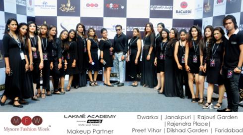 Makeup artist Course Delhi | Backstage Internship Exposure at Mysore Fashion Week