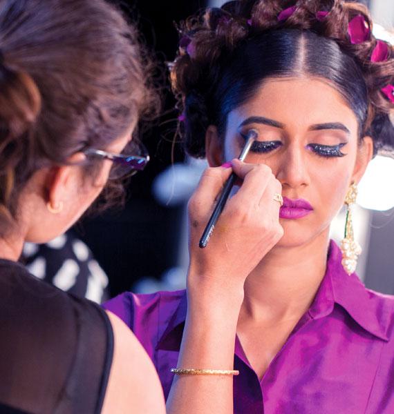 Foundation & Advanced makeup courses - Lakme Academy, a leading beauty training institute